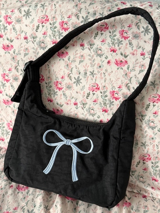 BAGGU Handbags - Baggu bow shoulder bag